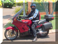 http://jrk.id.au/Vehicles/Vehicle%20Images/2009%20-%20Kawasaki%201000GTR_small.JPG